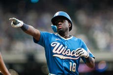 Sencillo decisivo de Mitchell en la 10ma da a Cerveceros triunfo 2-1 sobre Marlins
