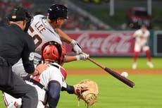 Lee conecta doble decisivo en la 9na y Tigres remontan para vencer 2-1 a Angelinos