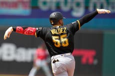 Los Piratas vencen 7-1 a los Guardianes en el primer juego de la doble cartelera