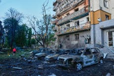 Un muerto y ocho heridos en un ataque ruso nocturno contra Kiev