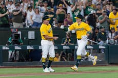 Atléticos aplastan 15-1 a Nacionales con Ginn llevando el juego sin hits al séptimo