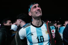 Argentinos salen a las calles para homenajear a selección pese a derrota en final del Mundial
