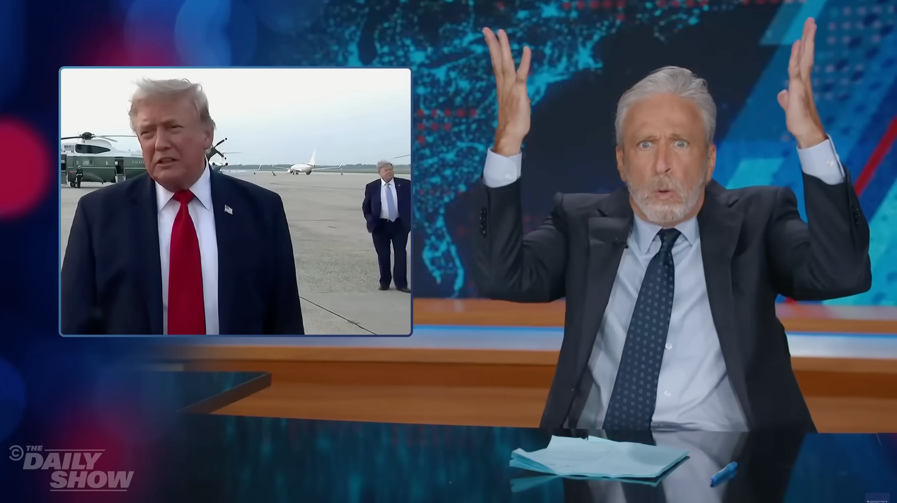 Jon Stewart bromeó sobre un misterioso hombre parecido a Donald Trump visto cerca del presidente tras la final del Mundial del domingo
