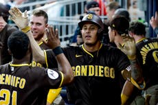 Machado dispara 2 vuelacercas; Tatis conecta el más largo del año y Padres vencen 8-3 a Bravos