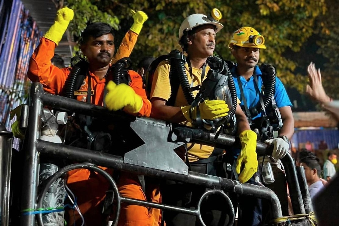 INDIA TUNEL DERRUMBE