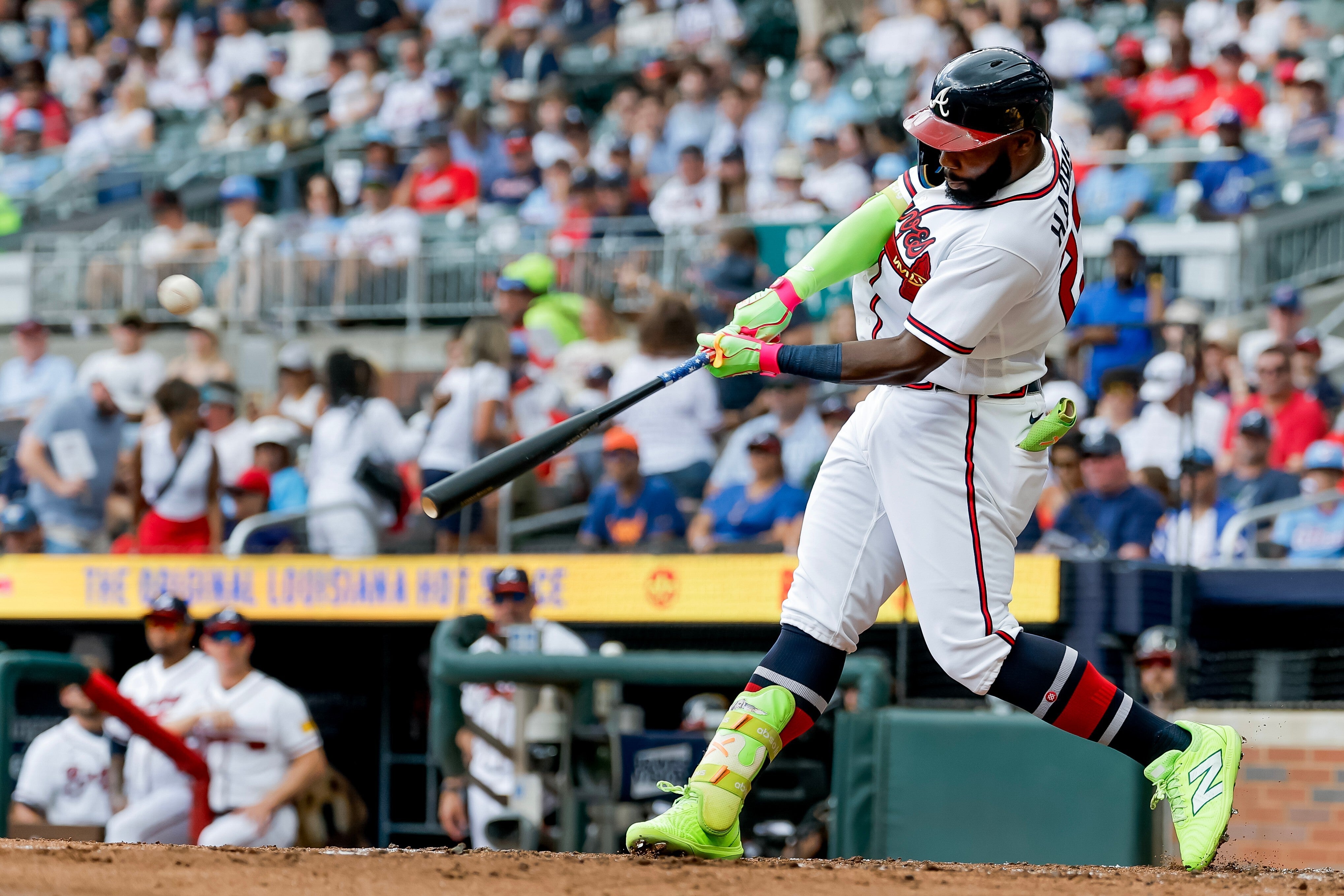 Chris Sale poncha a 11, Bravos pegan 4 jonrones y vencen 6-5 a Padres
