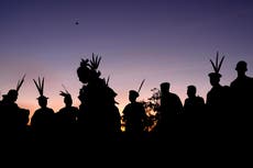 Un territorio indígena modelo en la Amazonía de Brasil pide protección contra delincuentes