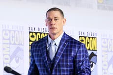 John Cena estrena look y se sincera sobre las cirugías que le han cambiado la vida