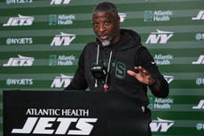 Aaron Glenn, Todd Bowles y Zac Taylor sobresalen entre técnicos de la NFL en la mira