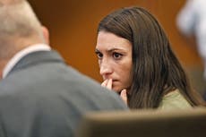 Abogados: Madre en Massachusetts mató a sus hijos por depresión posparto