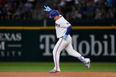 Joc Pederson pega los 2 primeros de 4 jonrones de Rangers en triunfo 7-3 ante Mariners