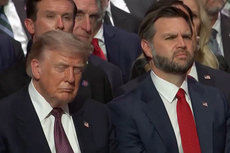 Internet reacciona a Trump cerrando los ojos en el funeral de Lindsey Graham