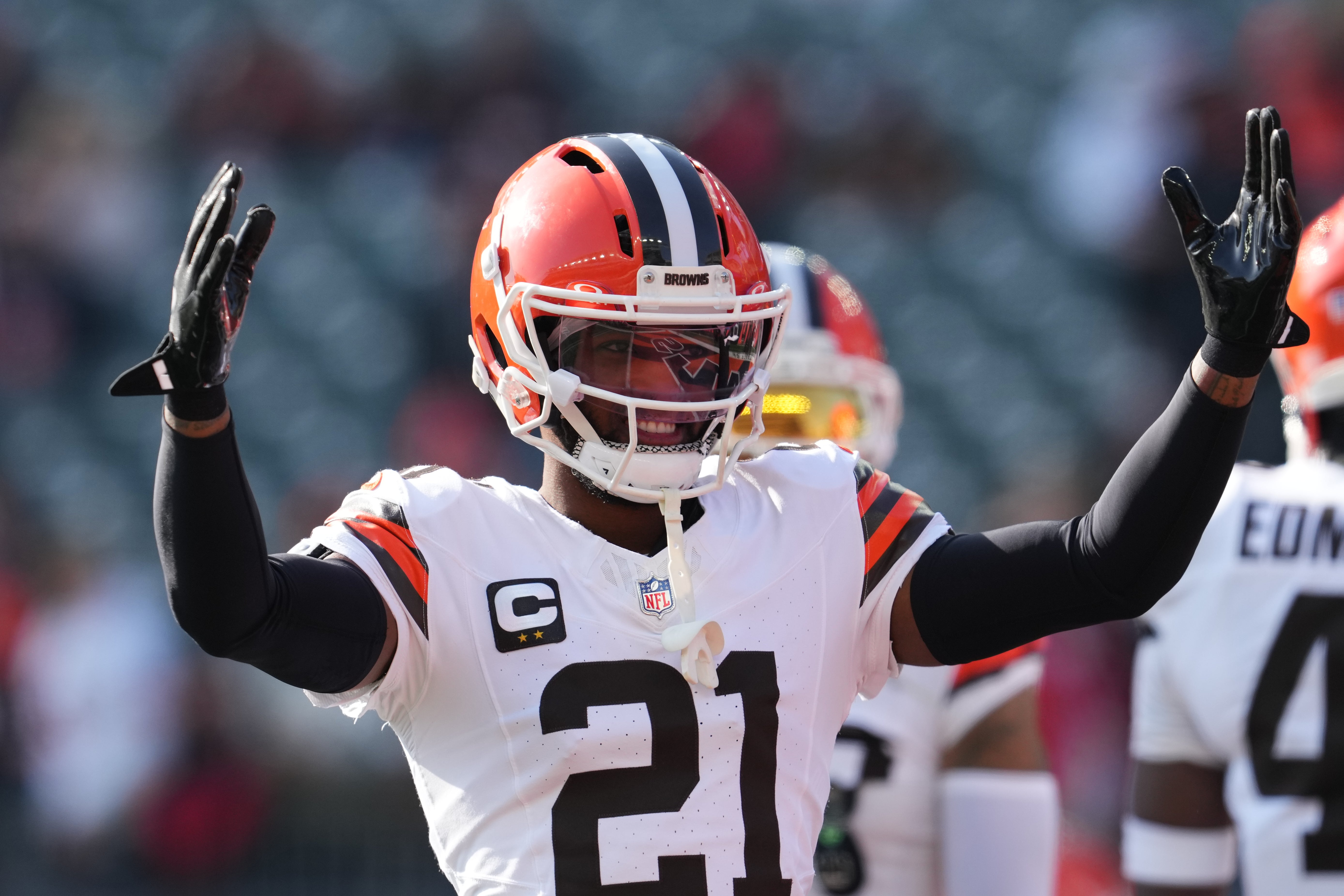 Ward de Browns es el back defensivo mejor pagado de la NFL con extensión de 2 años
