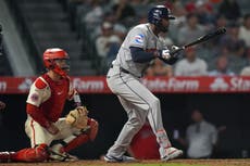 Álvarez pega jonrón en la 1ra y sencillo productor en la 9na para que Astros superen 3-2 a Angelinos