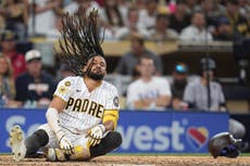 Fernando Tatis Jr. batea de 5-5 y Padres superan 8-7 a Rockies con elevado de Bogaerts en la 9na