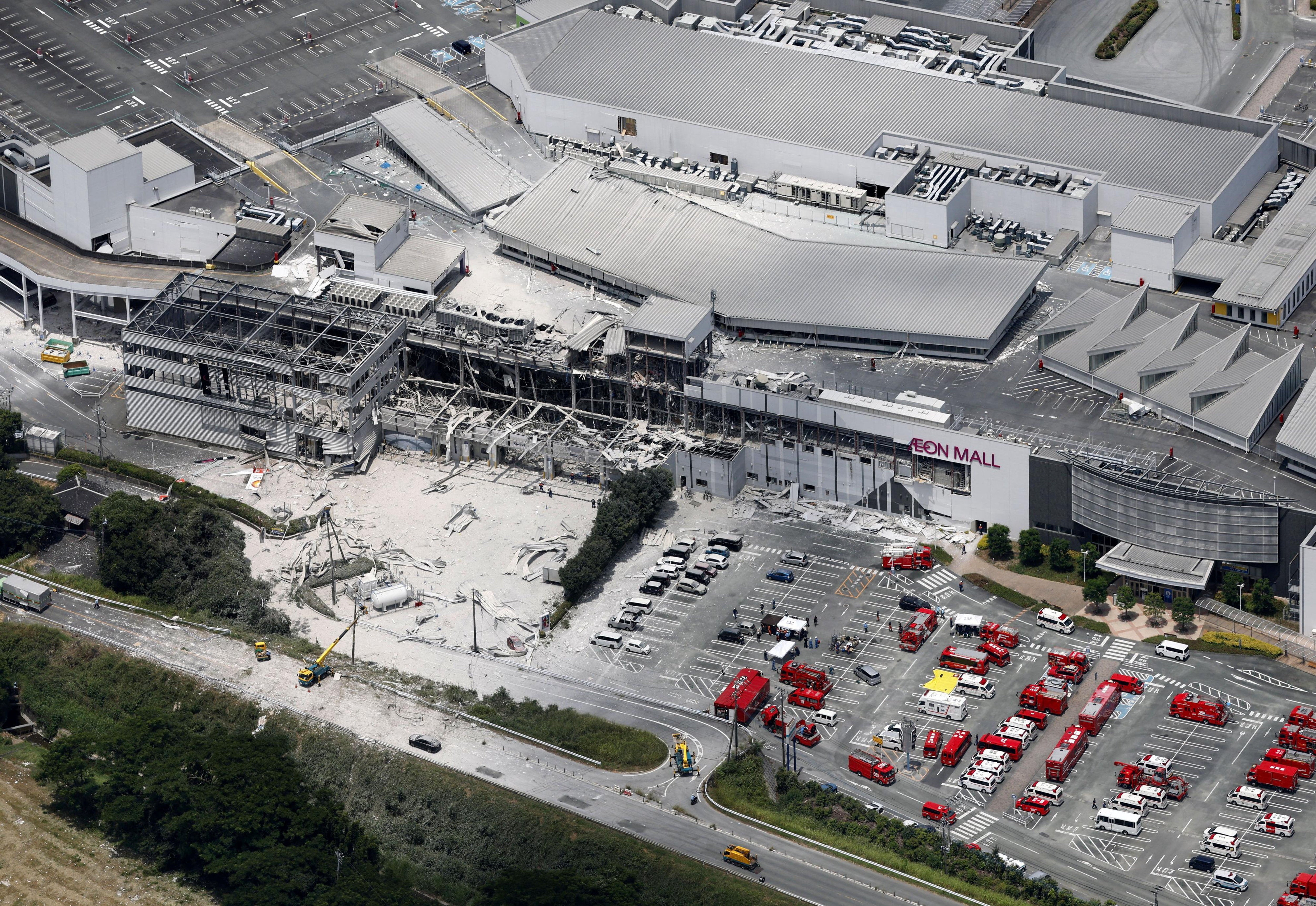 Vista del centro comercial Aeon Mall, donde se registró una explosión tras el terremoto