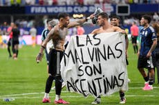 La FIFA abre procedimiento a Argentina por pelea y pancarta de las Malvinas en el Mundial