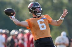 Buccaneers abren campamento entre disputas contractuales con Baker Mayfield y Vita Vea