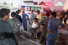 Redada nocturna letal en un puesto policial de Pakistán deja 11 agentes y 15 atacantes muertos