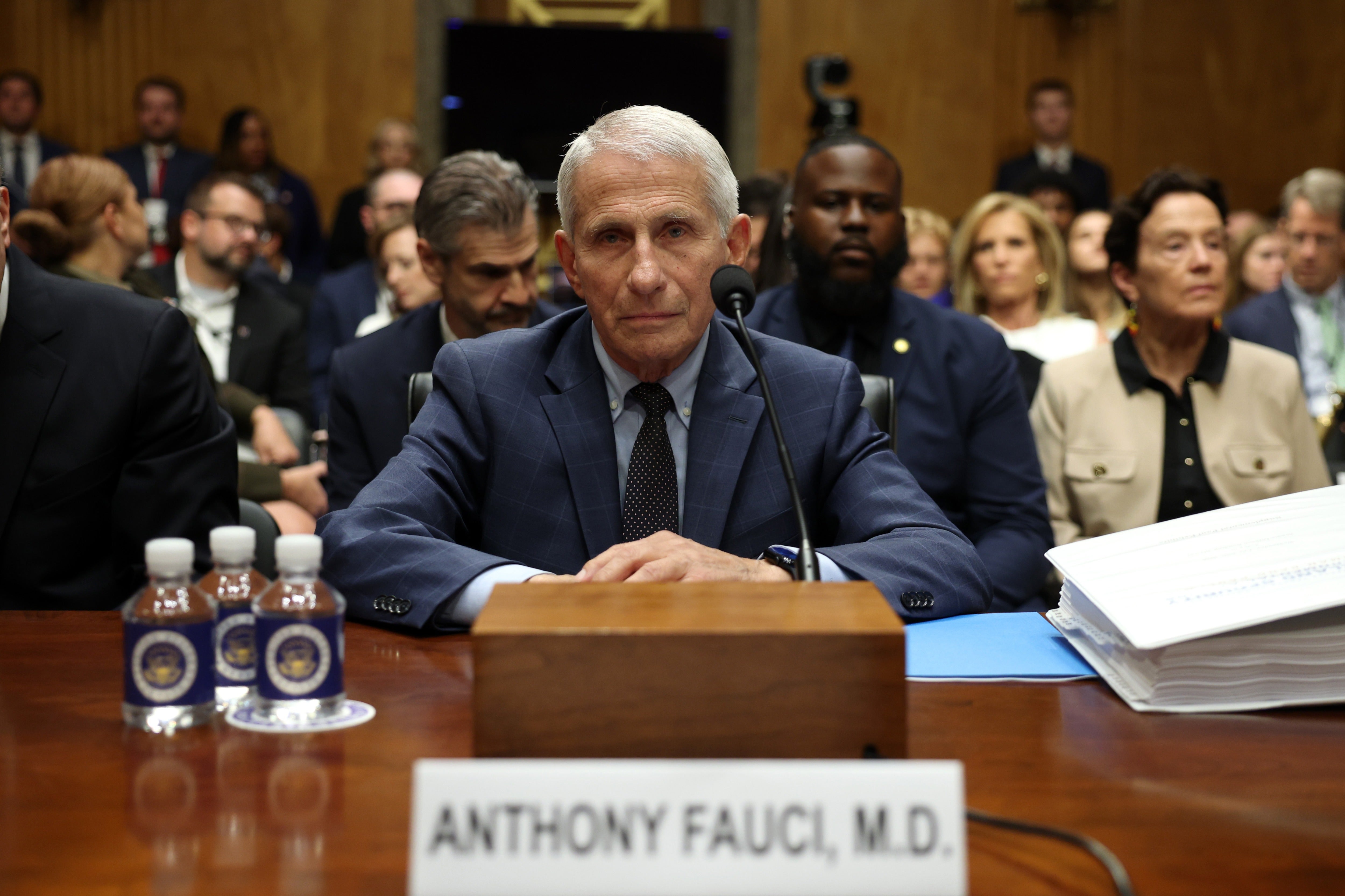 Fauci se acogió a la Quinta Enmienda en 111 ocasiones durante una audiencia en el Congreso, tras la publicación de los fragmentos de su diario