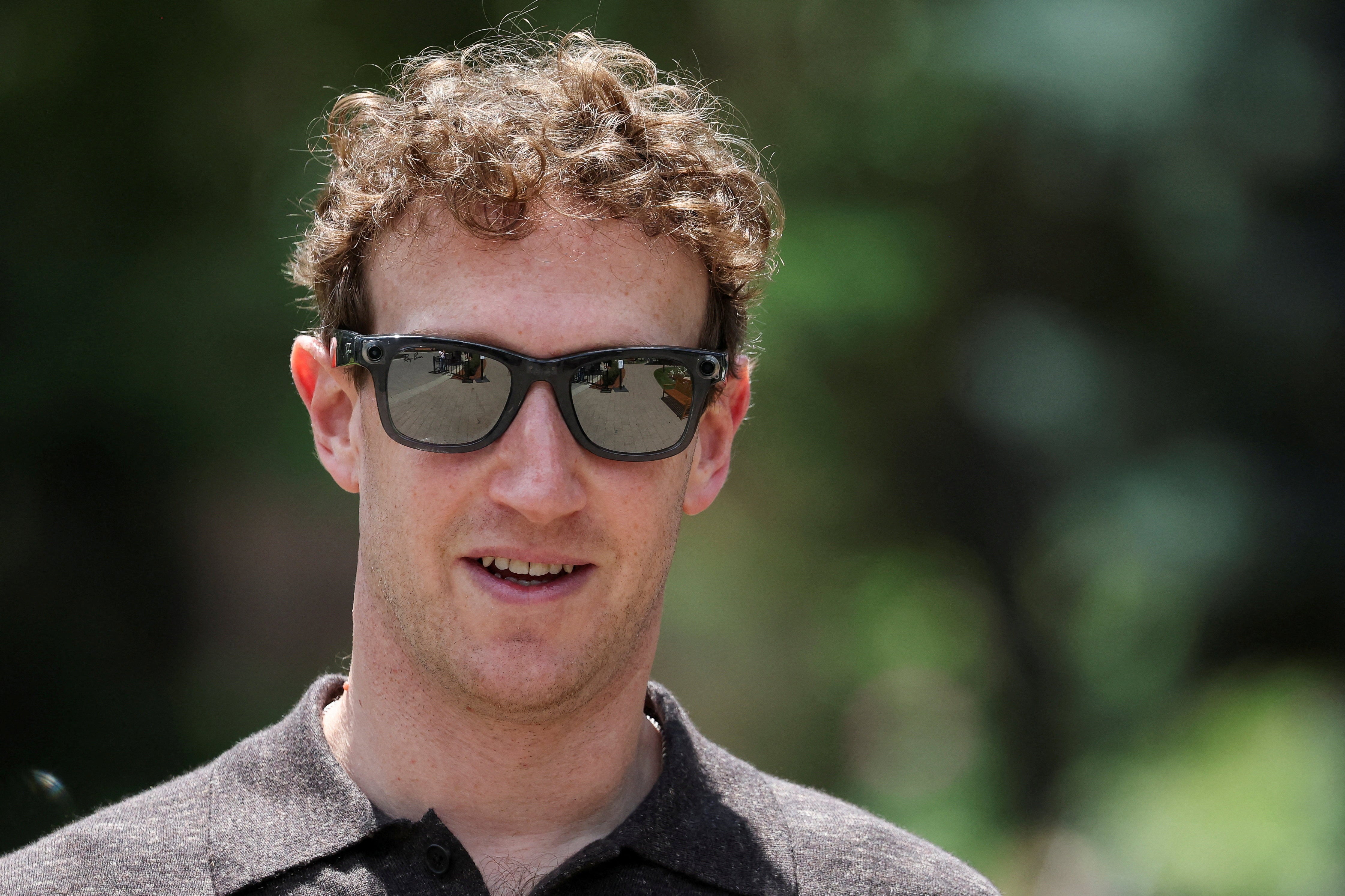 El portavoz de Mark Zuckerberg afirmó que el Launchpad había estado en un canal de radio diferente y que, cuando la tripulación se percató del problema, la ayuda ya estaba en camino