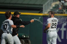 Boleto con bases llenas a Tristan Peters en la 11ma da triunfo a Medias Blancas, 2-1 ante Yankees
