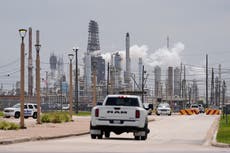 Grandes petroleras obtienen enormes ganancias gracias a la guerra en Oriente Medio