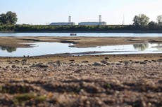 Hungría cerrará planta nuclear por bajo nivel del Danubio
