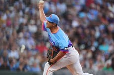 Sugano gana su 11mo juego y los Rockies vencen 3-1 a los Reales tras retraso por granizo