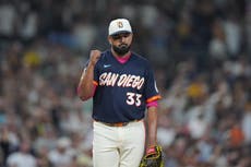 Jase Bowen conecta 1er jonrón y Padres toleran 2 hits para blanquear 7-0 a Gigantes