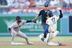Rafaela pega 2 jonrones y Medias Rojas toman ventaja en la 8va para vencer 3-2 a Dodgers