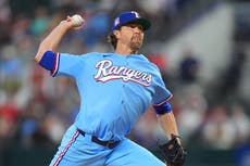 DeGrom dijo a Rangers antes del cierre de traspasos que quería quedarse en Texas