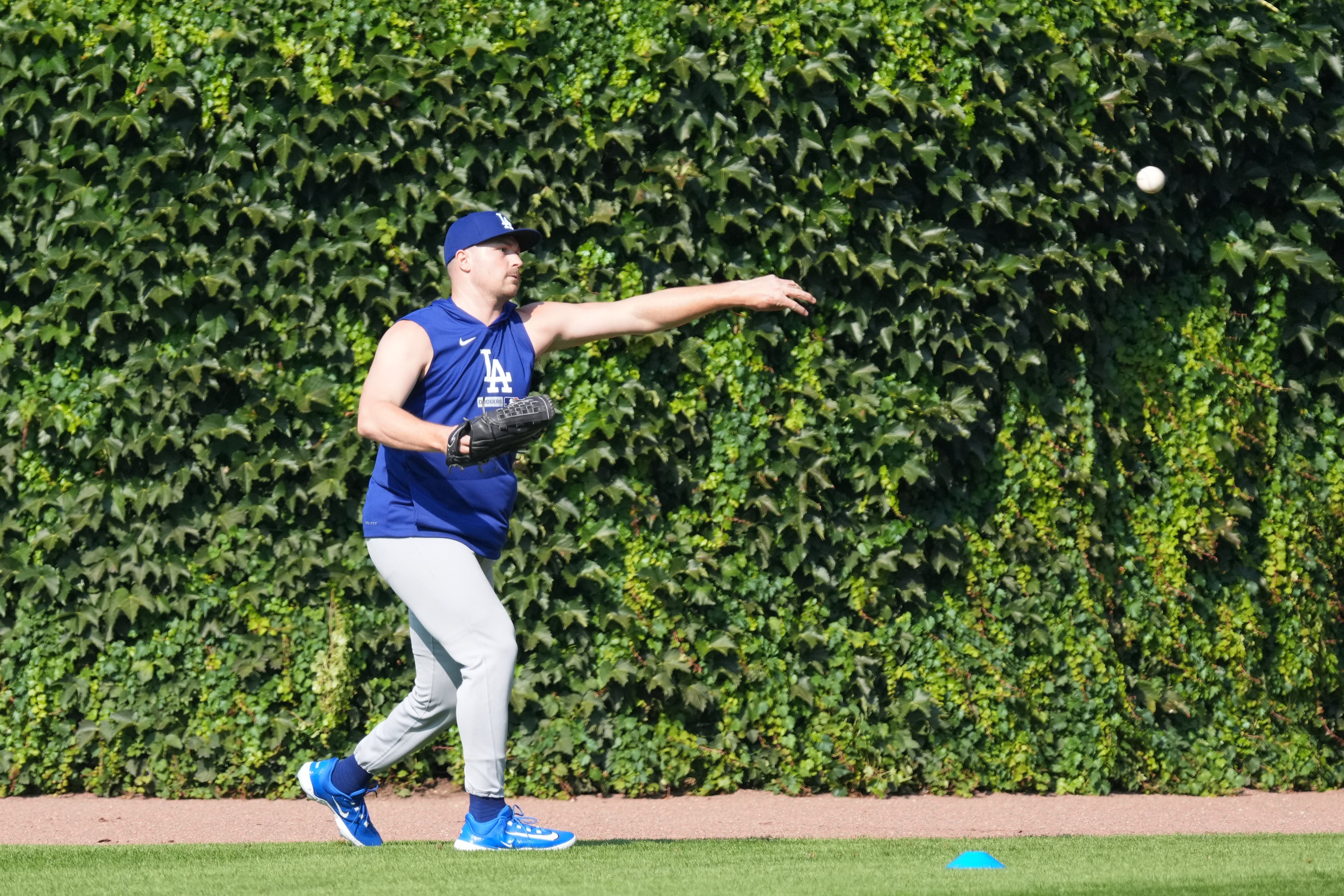 DODGERS-SKUBAL