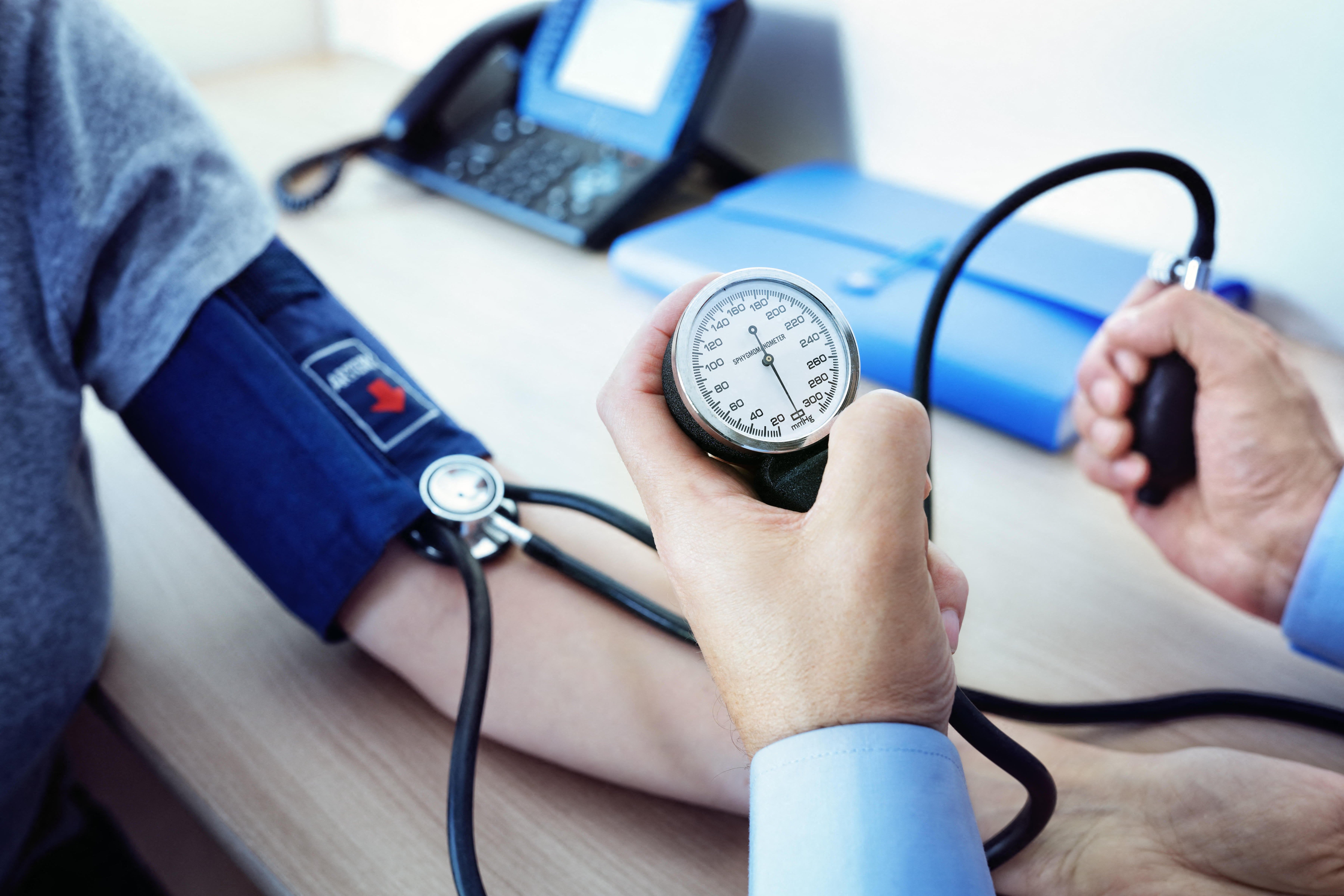 Según el estudio, a partir de los 55 años, las personas que no padecían diabetes ni hipertensión y que no fumaban disfrutaban de una media de 30,1 años más sin demencia
