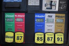 Grandes petroleras logran ganancias récord mientras el conflicto en Irán eleva precios de la energía