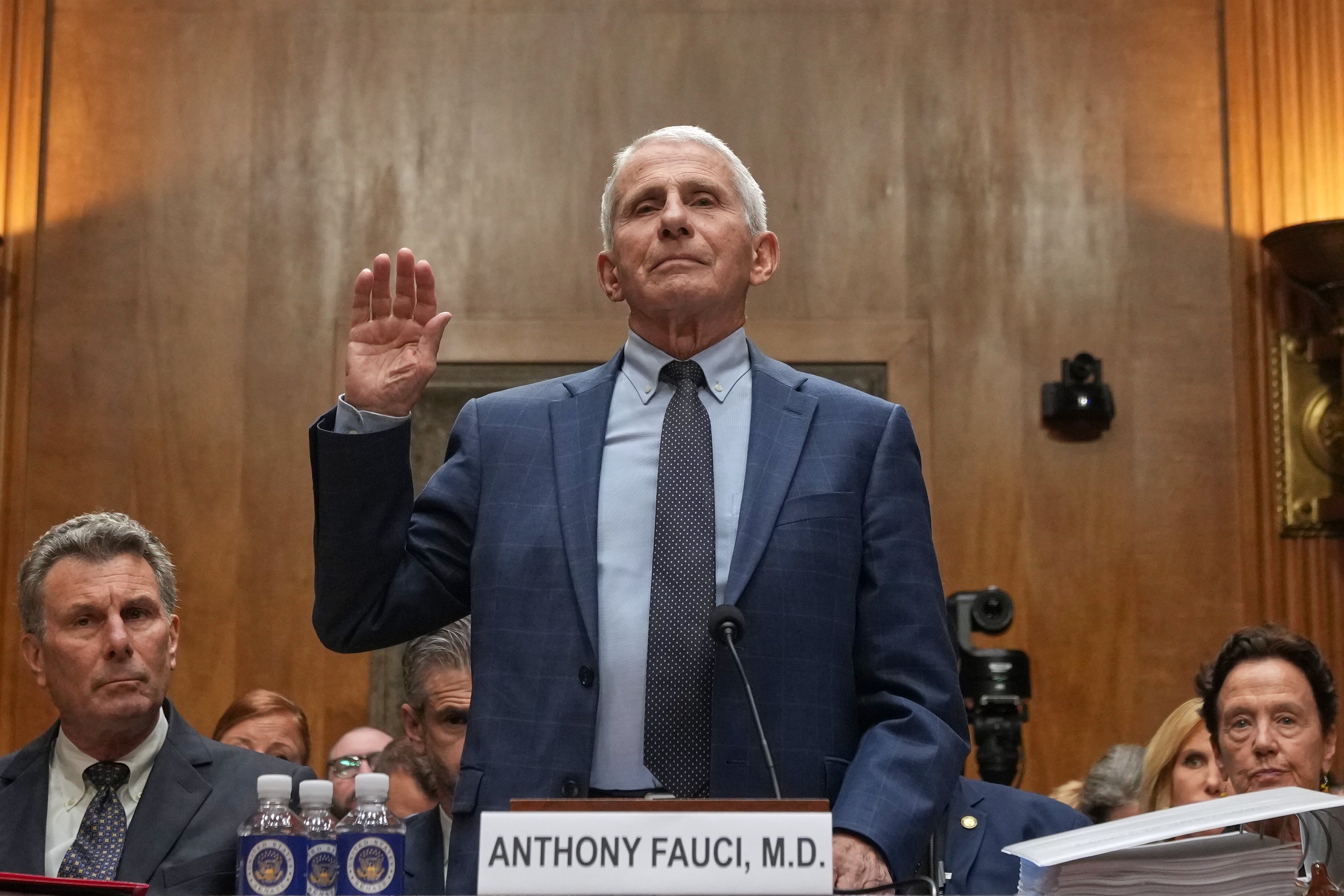 EEUU-FAUCI-QUINTA ENMIENDA