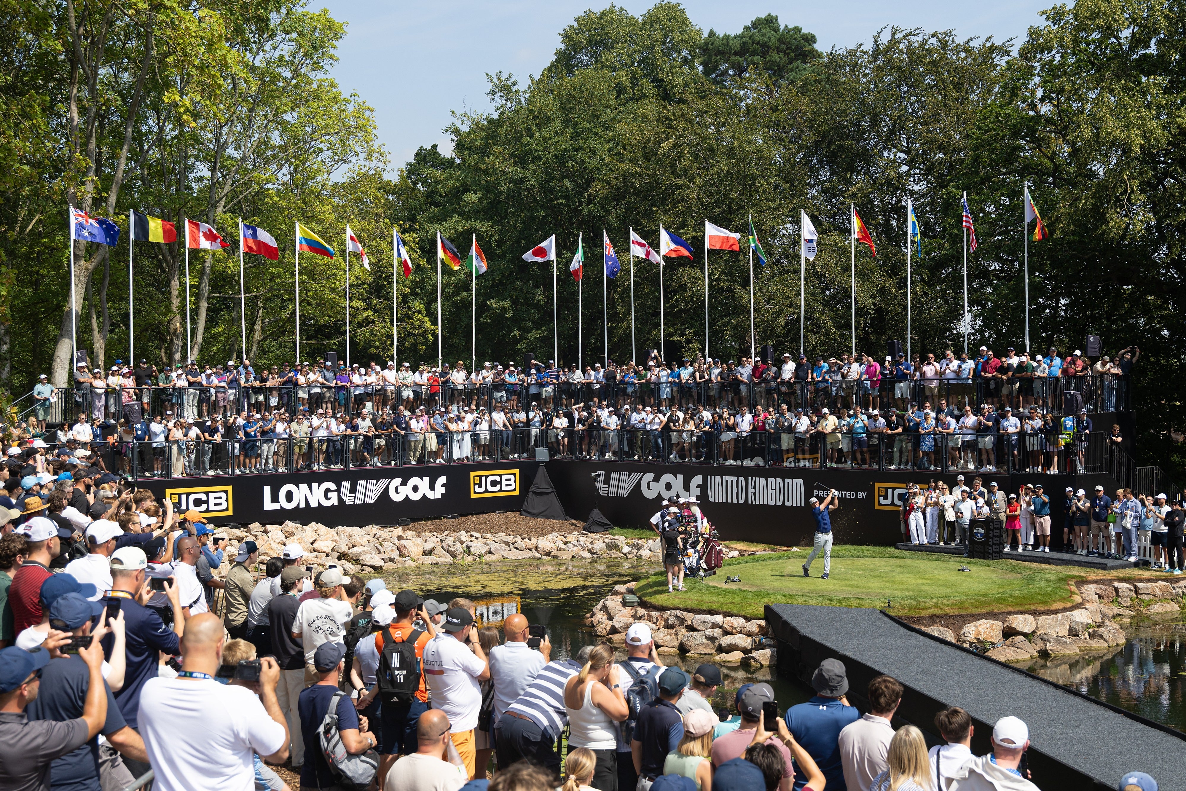 LIV GOLF