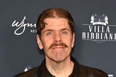 Perez Hilton fue trasladado al hospital tras una transmisión en vivo perturbadora