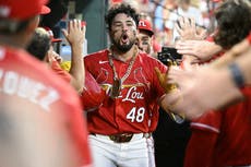 Herrera pega jonrón en triunfo 3-2 de Cardenales sobre Rockies