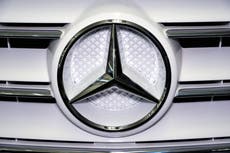Dos conductores demandan a Mercedes AMG por quemaduras causadas por el logo del auto