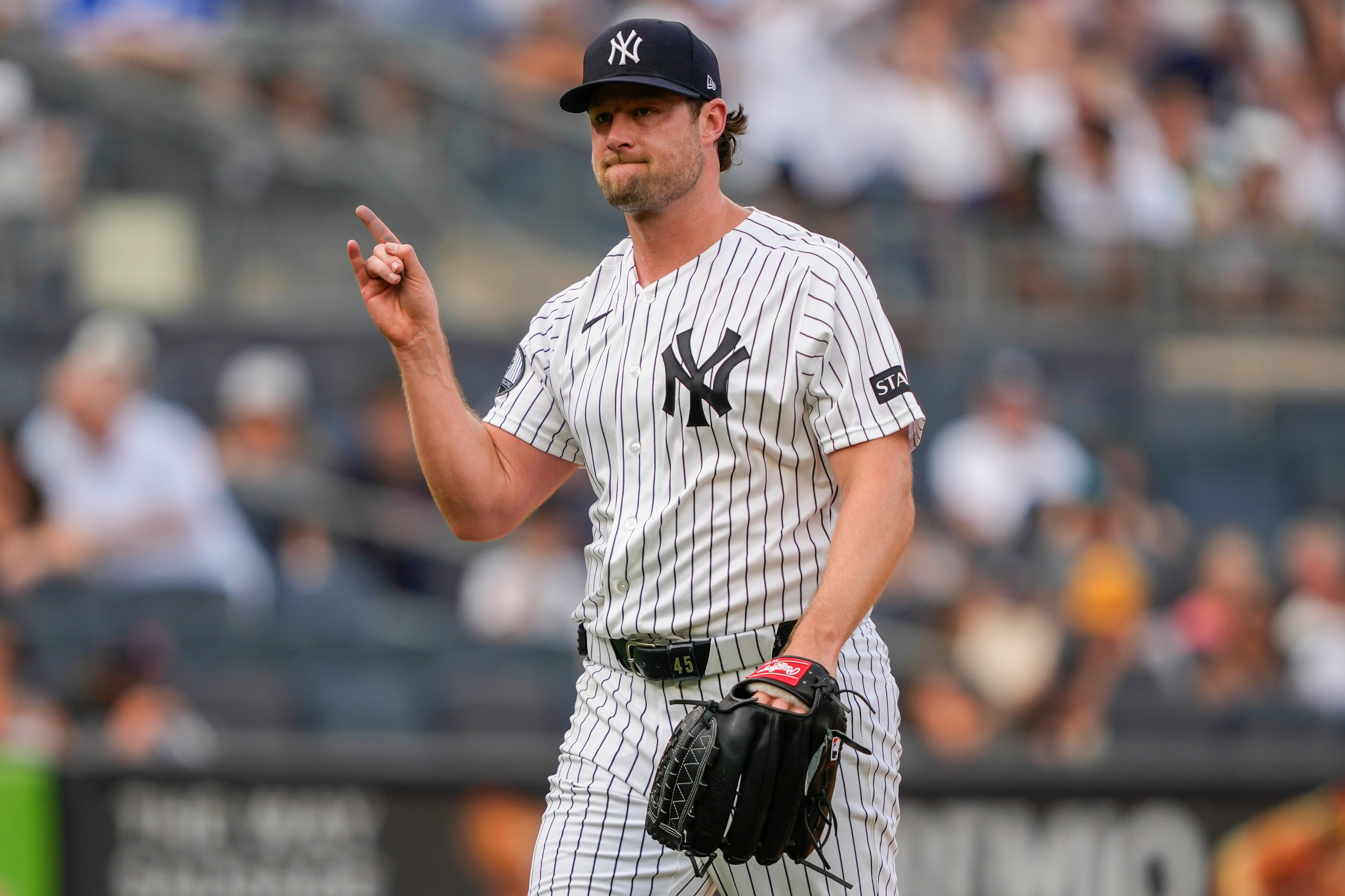 BRAVOS-YANKEES