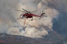 Incendio forestal impide a equipos llegar al lugar donde chocó un helicóptero en Utah