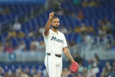 Alcántara es ya líder histórico de Marlins en innings lanzados, en triunfo 7-0 ante Angelinos