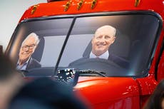 Berkshire invierte $10.000 millones en la matriz de Google y recompra $4.500 millones en acciones