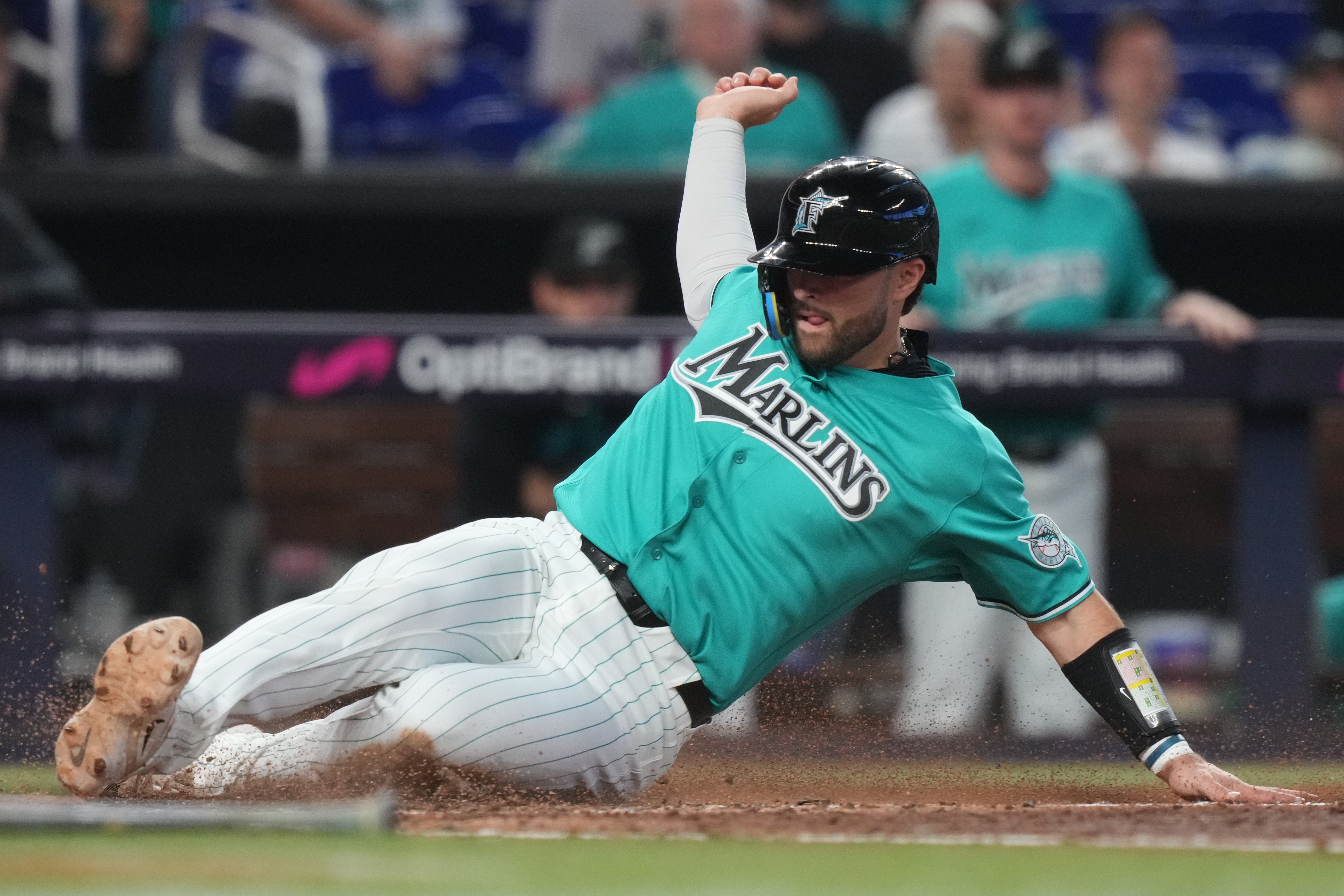 ANGELINOS-MARLINS