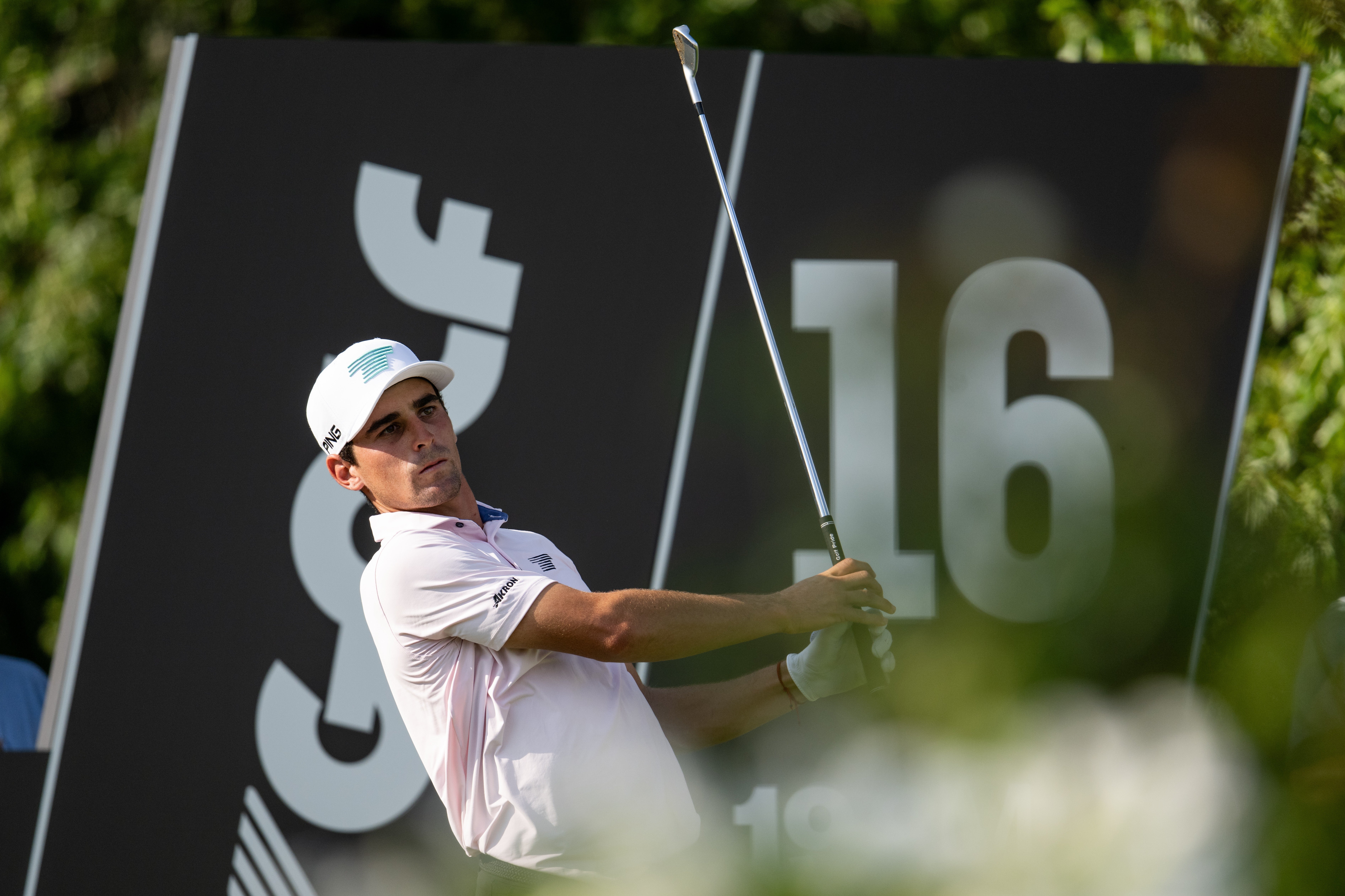 Joaquín Niemann gana por 9ª vez en LIV Golf y Jon Rahm logra otro título de temporada