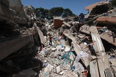 AP Fotos: Terremoto de magnitud 7,4 sacude Colombia y deja ola de destrucción