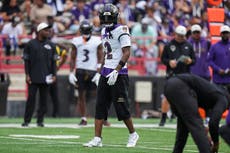 El esquinero de Ravens Nate Wiggins sale en camilla por lesión en la pierna izquierda