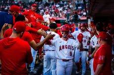 Zach Neto lidera ataque temprano; Angelinos cortan racha de 3 derrotas al vencer 3-2 a Rangers