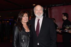 Nueva acusación afirma que Nick Reiner acechó antes de matar a sus padres Rob y Michele Reiner